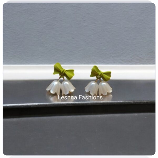 KOREAN GREEN STYLISH PREMIUM QUALITY EARRING