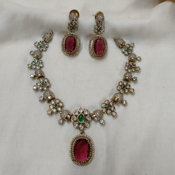 VICTORIAN NECKLACE PREMIUM QUALITY (RUBY)