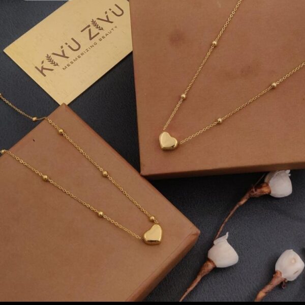 GOLDEN HEART ANTI-TARNISH NECKLACE